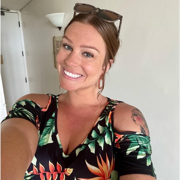 โจ๐๐ค Meet Your Posher, BRIELLE ๐ค๐โจ - Picture 6 of 6